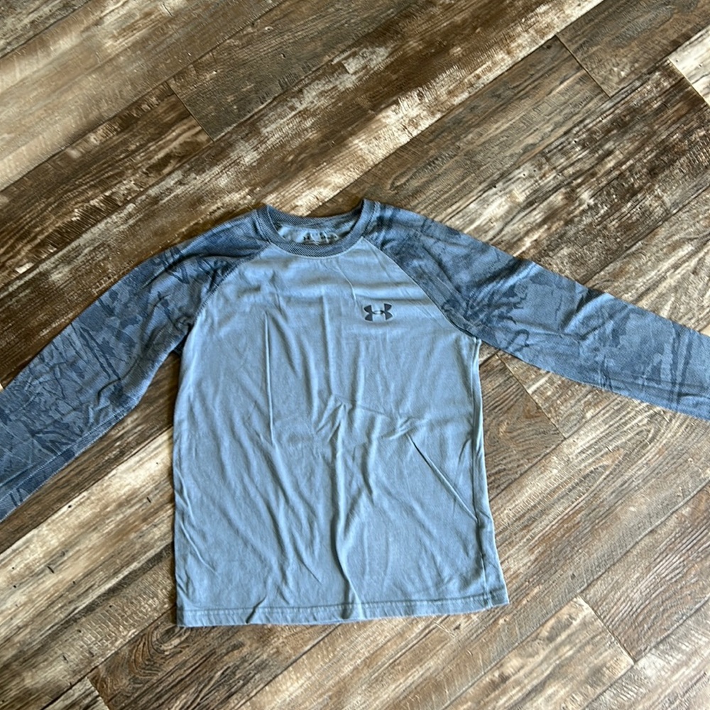 Under Armor Youth Long Sleeve Tee- blueish grey